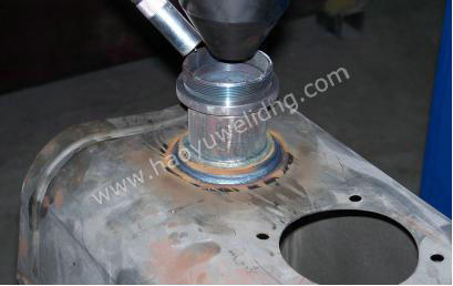 Mașină automată de sudare a tipurilor Automatic Nipple Welding Machine